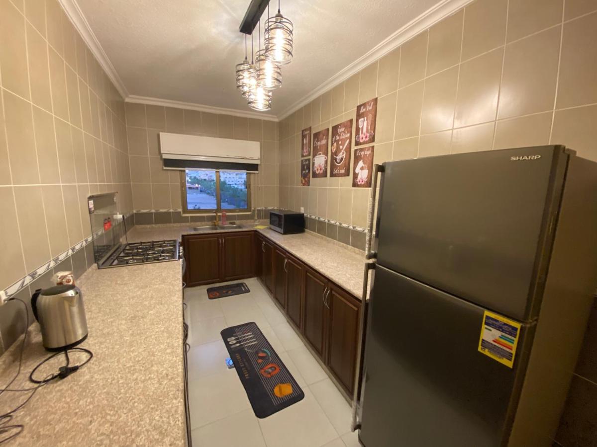 Lovely 3-Bedrooms Rental Unit Akaba Kültér fotó