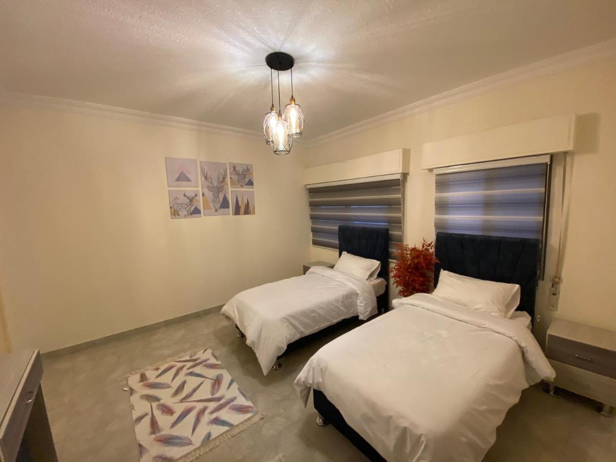 Lovely 3-Bedrooms Rental Unit Akaba Kültér fotó
